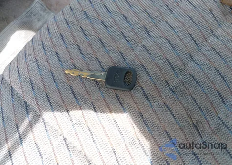 1993 Ford Ranger z USA, uszkodzony, nr VIN 1FTCR10A1PUA64391